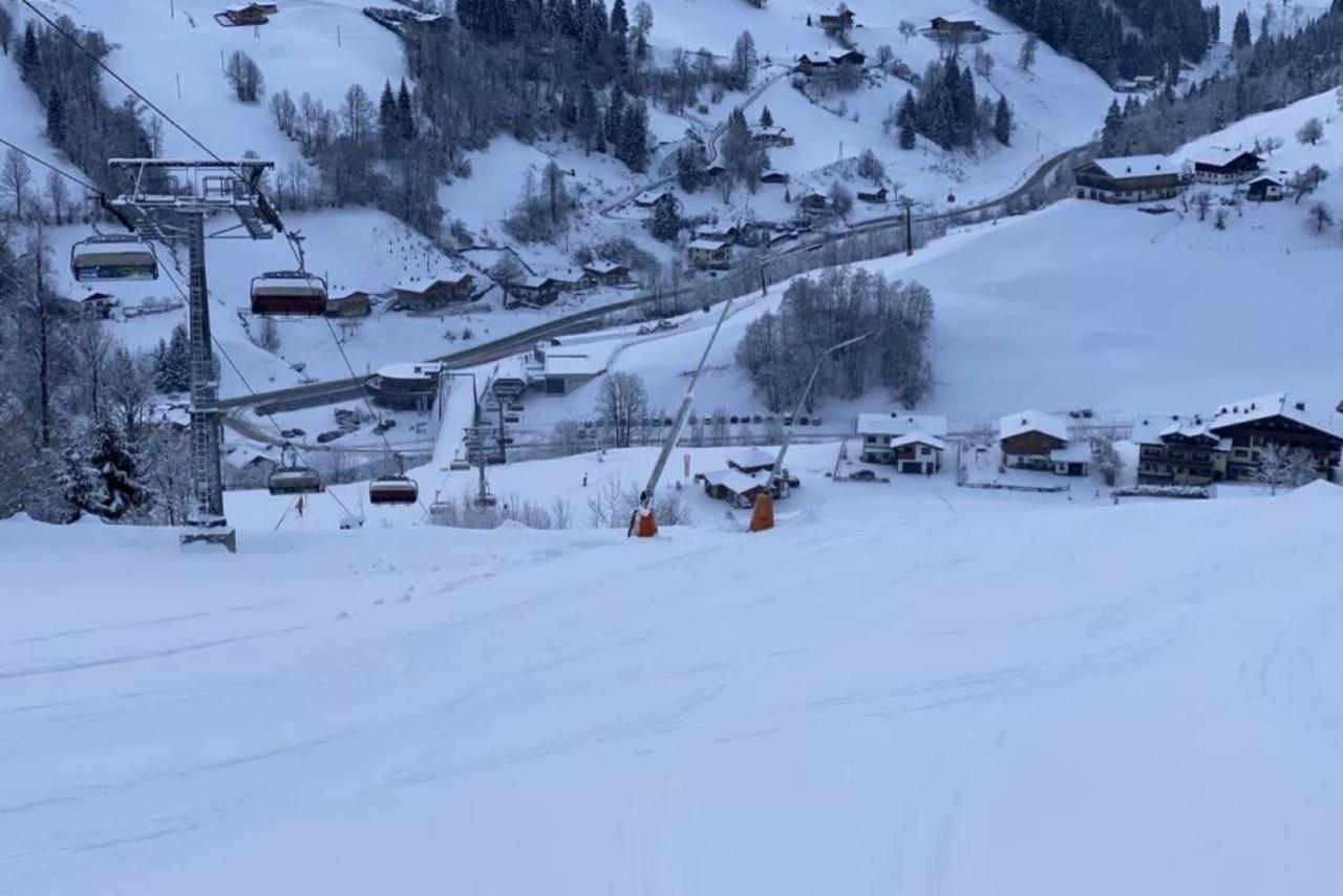 Appartement Mit Balkon Und Hallenbad Maria Alm am Steinernen Meer Esterno foto